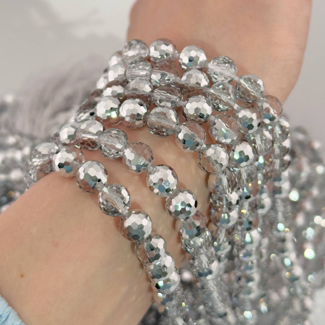 Бусины стеклянные размер 8мм цвет прозрачный с серебром